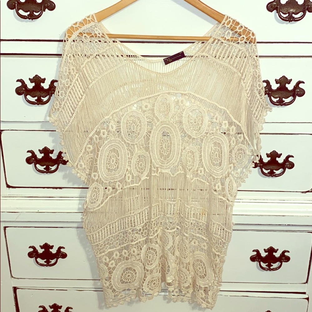 Lacy boutique top